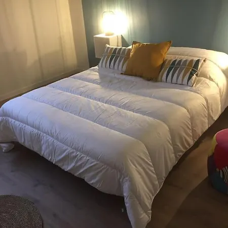 T4 85m2 Spacieux Climatisation Parking Apartamento Rodez