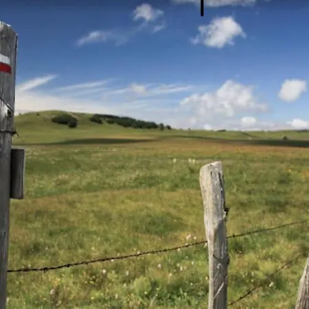 T4 85m2 Spacieux Climatisation Parking Apartment *